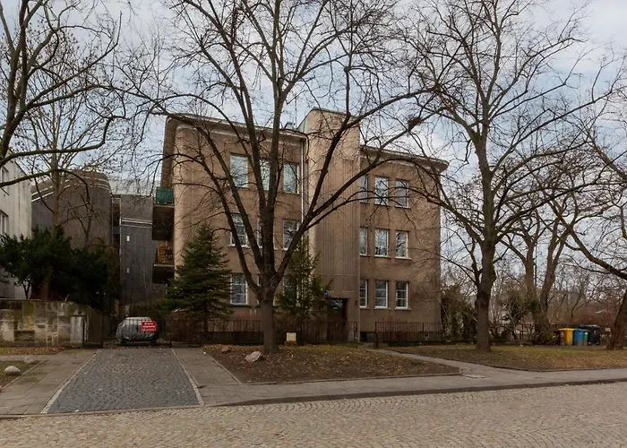 Downtown Studio Apartment By The Park By Noclegi Renters