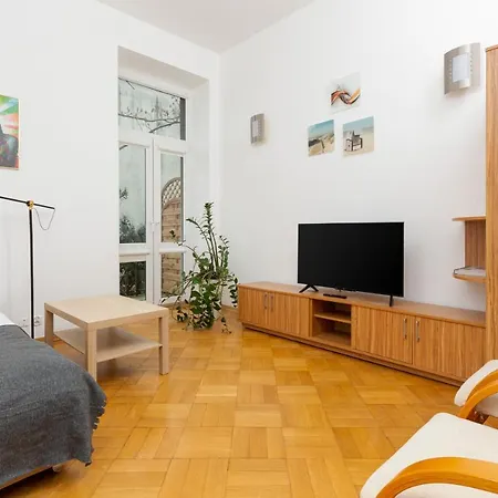 Downtown Studio Apartment By The Park By Noclegi Renters Варшава Екстер'єр фото